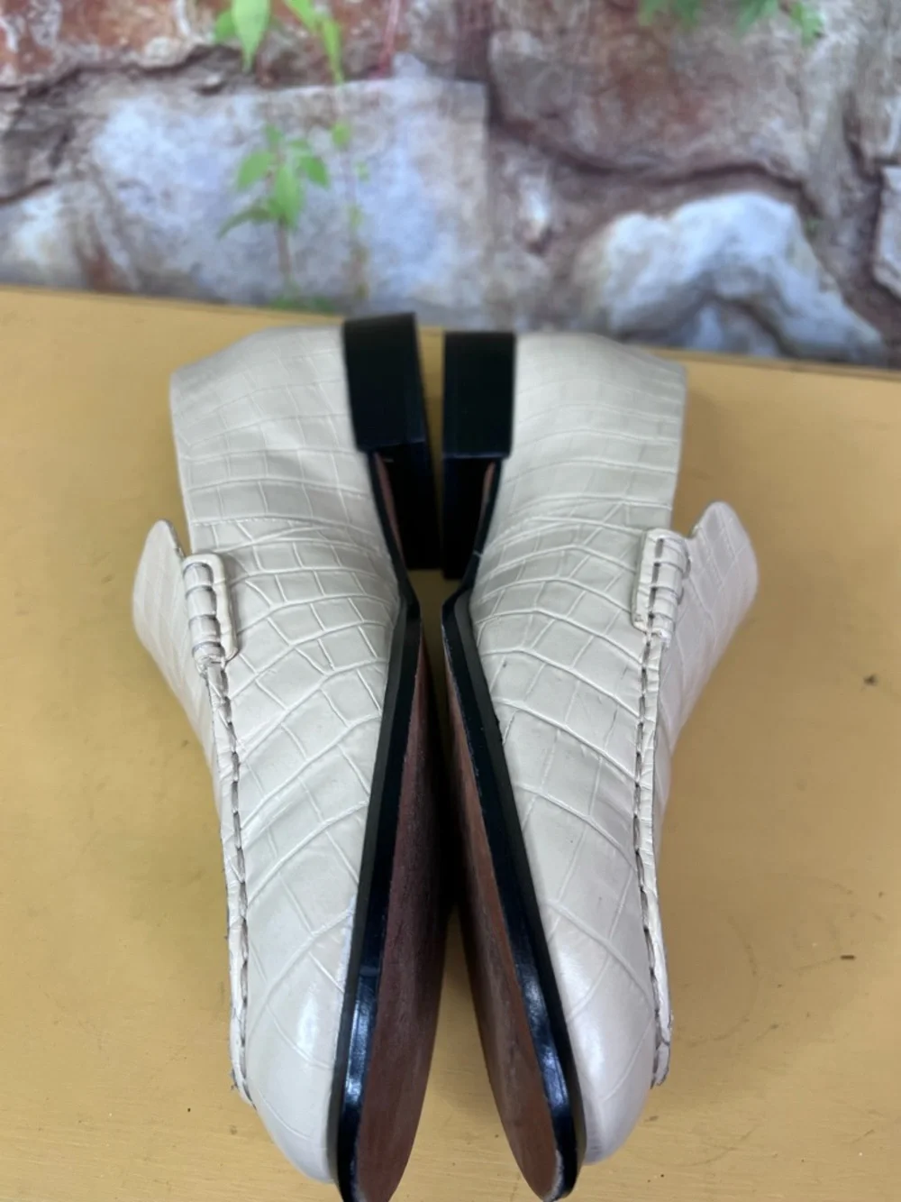 VINCE Bone Leather Croc Embossed Loafers, 9M/40 - Picture 11 of 13